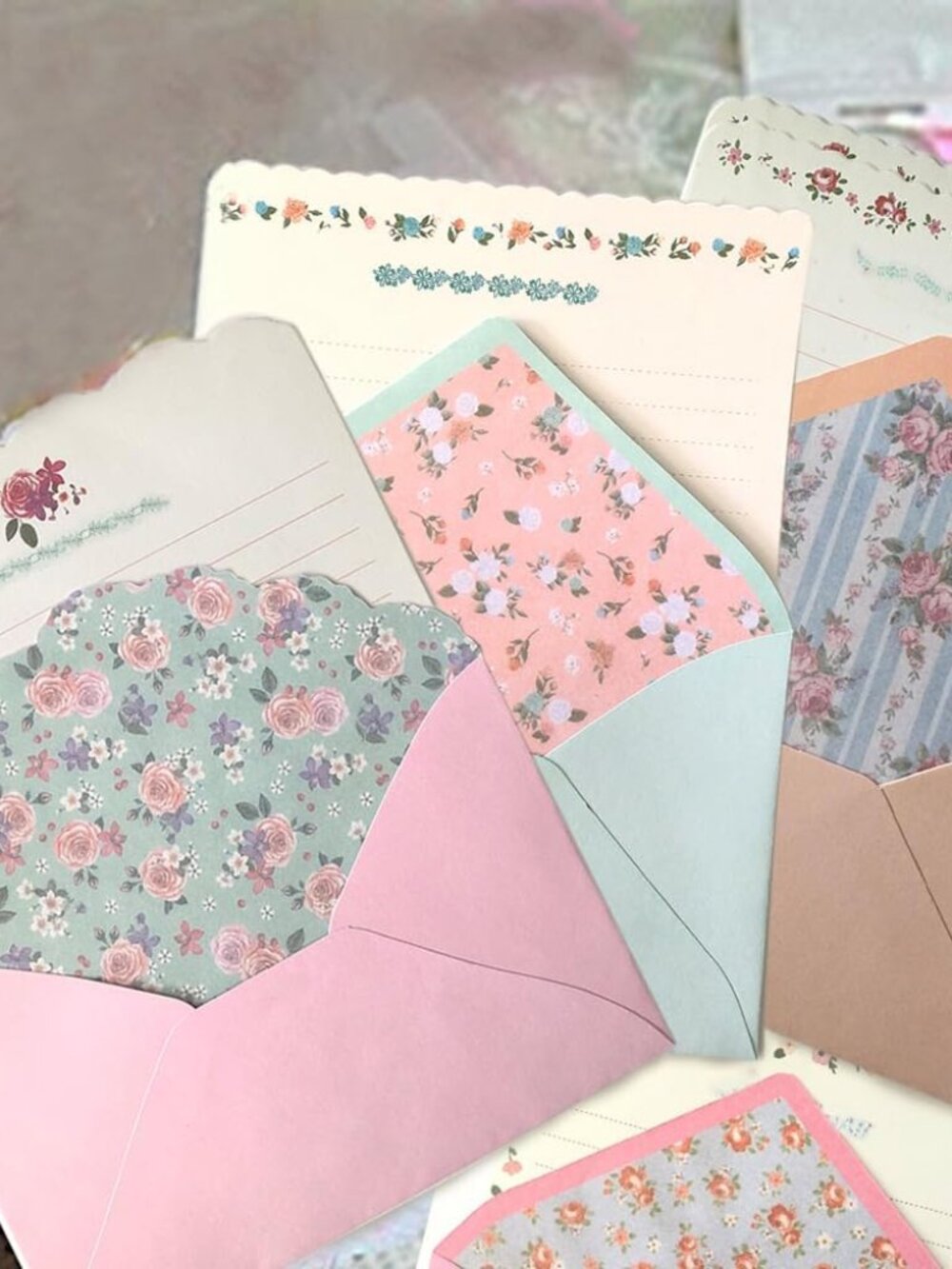 32 Cute Writing Paper with 16 Envelope -Letter Paper 7.1x5.2 inch